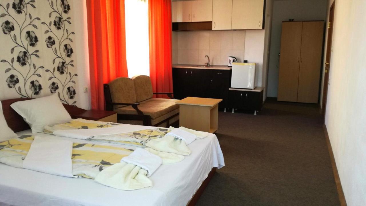 Ivet Guest House Obzor Esterno foto